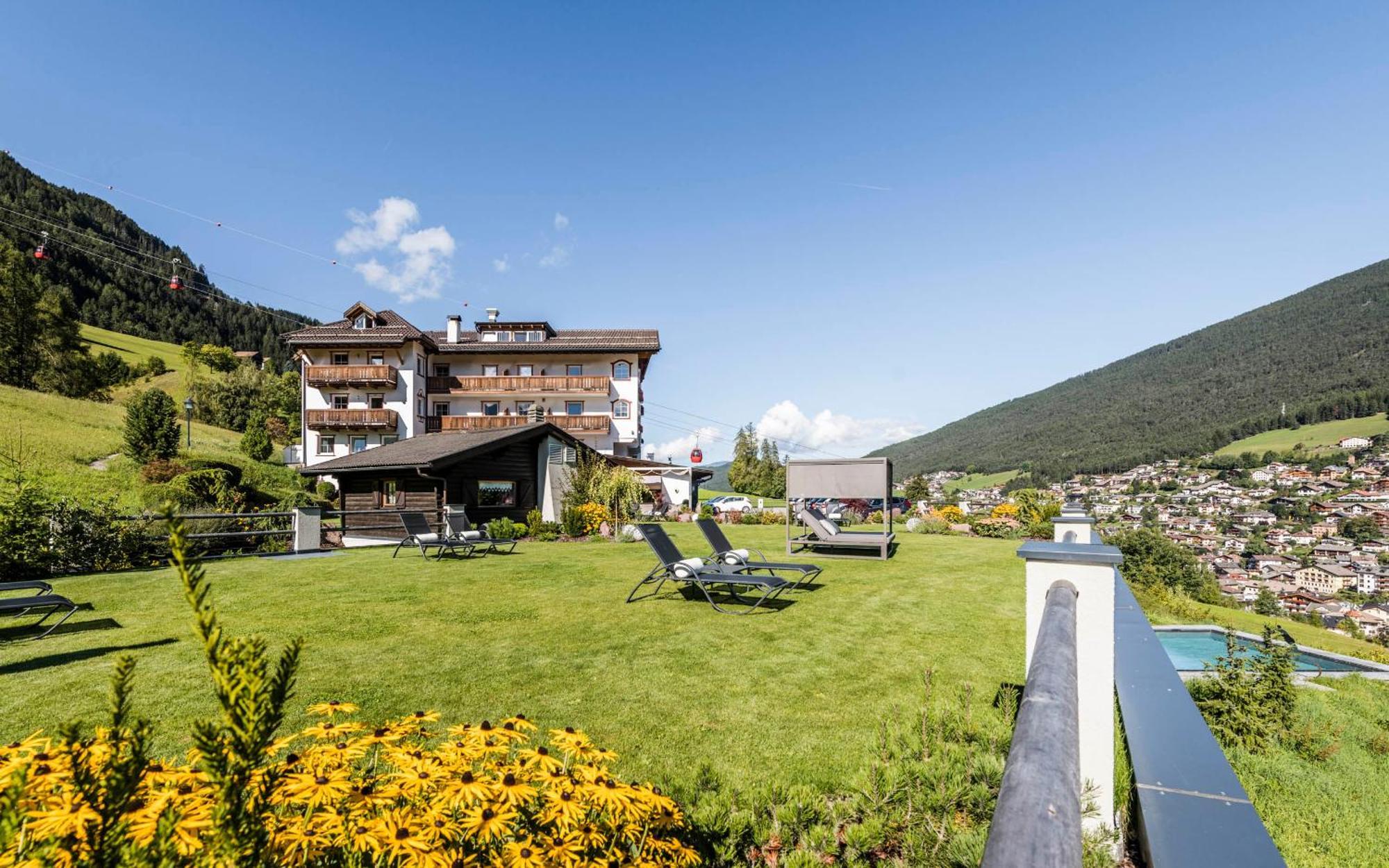 Alpenhotel Rainell Ortisei Eksteriør billede