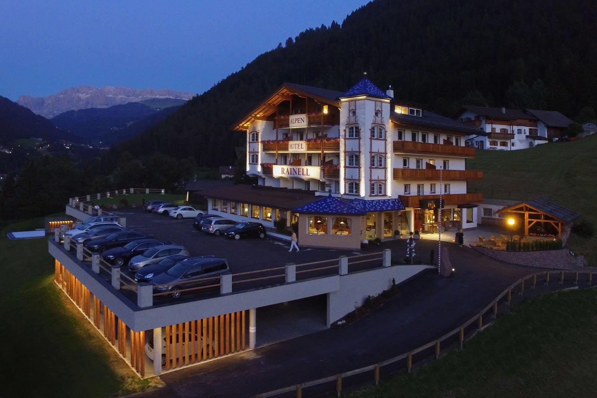Alpenhotel Rainell Ortisei Eksteriør billede